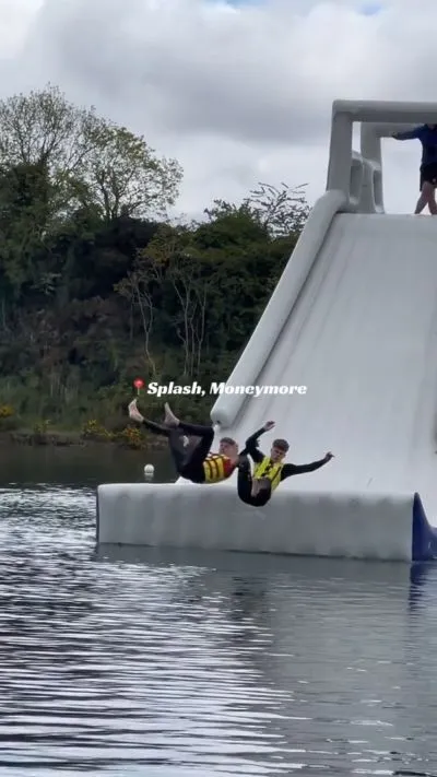This is what a day out over the summer should look like! 😎Bounce your way across the aquapark, chill out on a paddleboard or stay dry altogether and get a tasty meal from Top Deck - there's something for everyone at Splash. 💦
Aquapark sessions available from 12, everything else is available from 9AM. Book your slot using the link in our bio or splashni.com